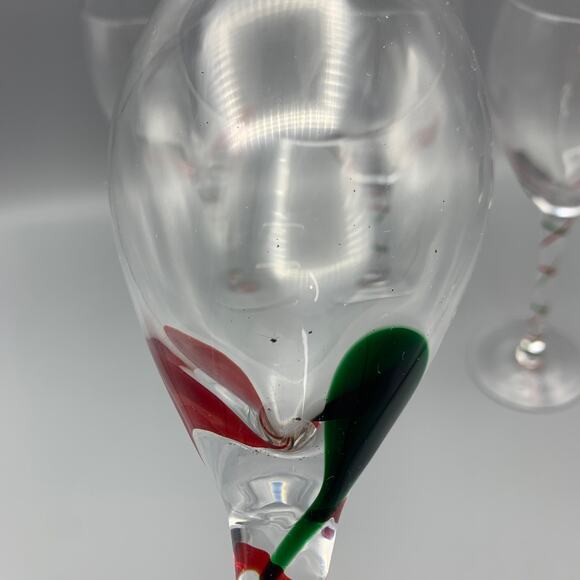 Pier 1 Optic Wine Glasses Red Green Swirl Set 4 Tear Drop Stemmed Christmas - Picture 6 of 9